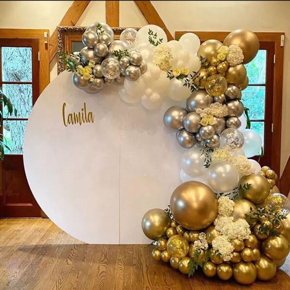 gold party decorations